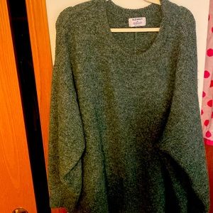 Like new . Oversize green sweater